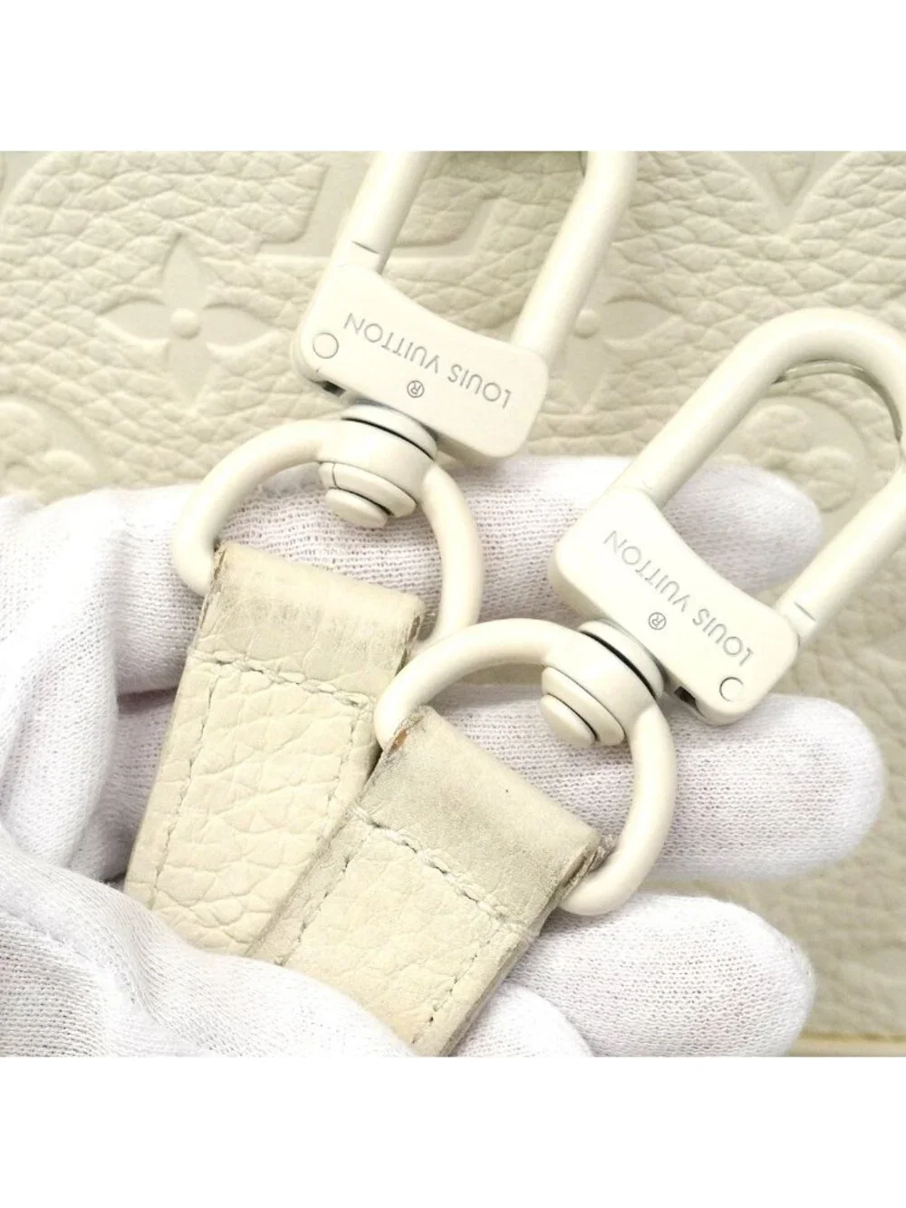 Louis Vuitton Shoulder Bag Monogram Taurillon Soft Trunk Blanc